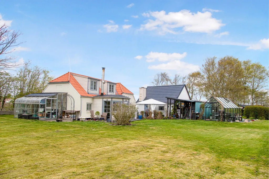 6-toaline maja asukohas Frederikshavn