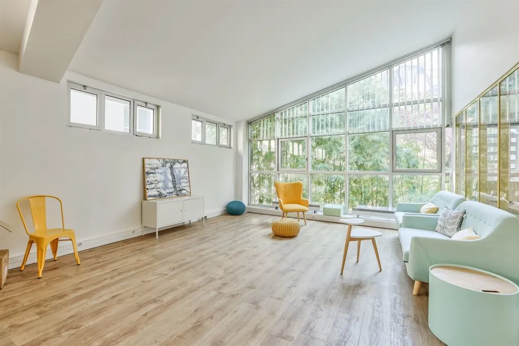 Soggiorno - Office Space with Parking in 5th Arrondissement