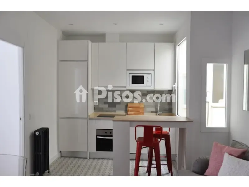 Kitchen - Fully Furnished Flat with Balcony in Chamberí