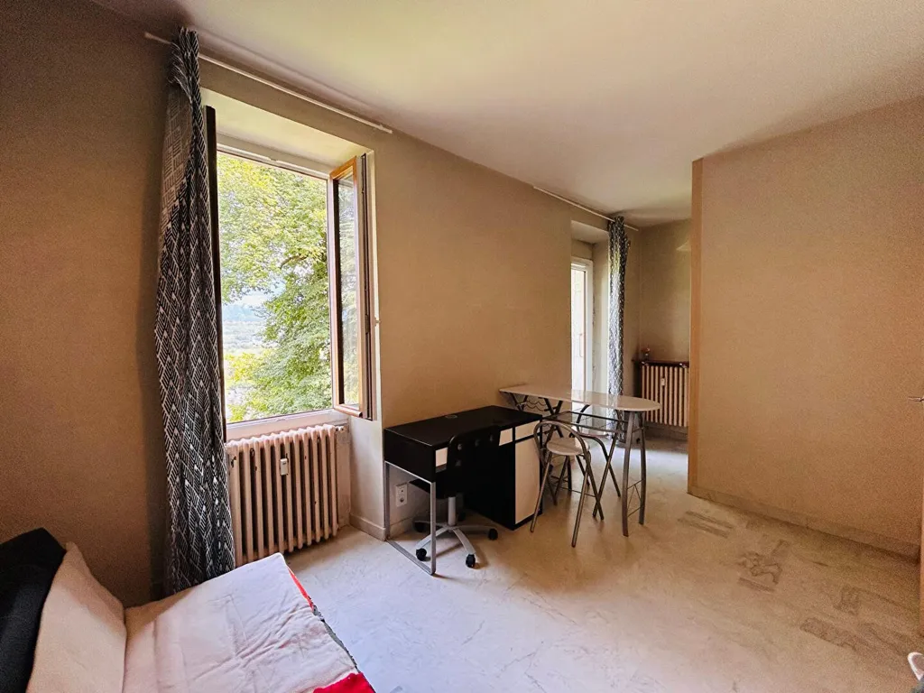 Magamistoad - Studio with Balcony in Château du Tremblay