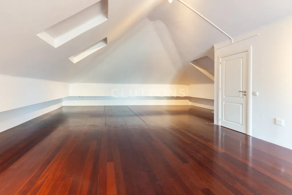Toad - Luxury Villa with Pool in Estoril