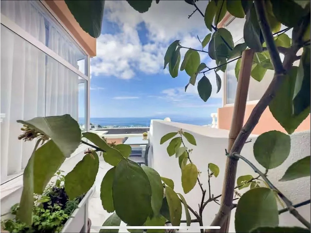 Rõdu - Luxury Villa with Ocean Views in Adeje