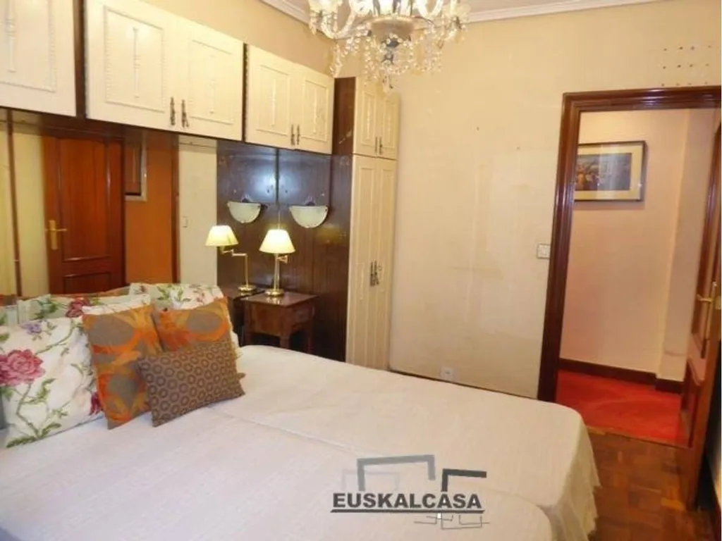 Chambres - Bright Apartment with Lift in Bilbao