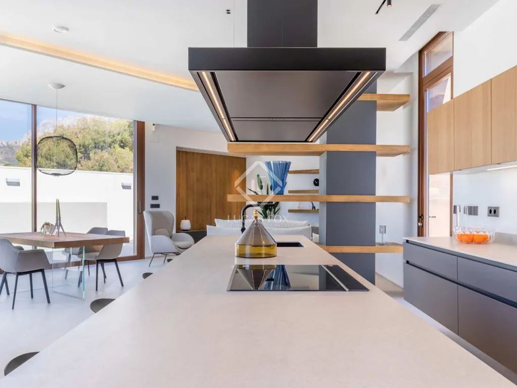 Kitchen - Luxury Villa with Sea View in La Nucía