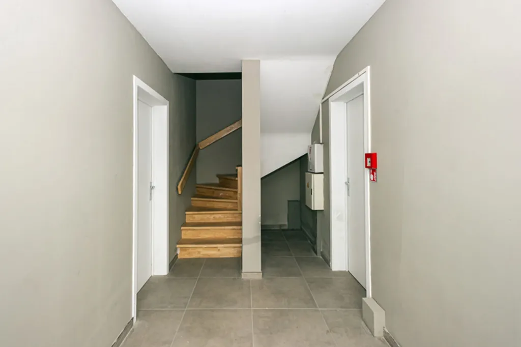 Esik - Penthouse with Terrace in Dour