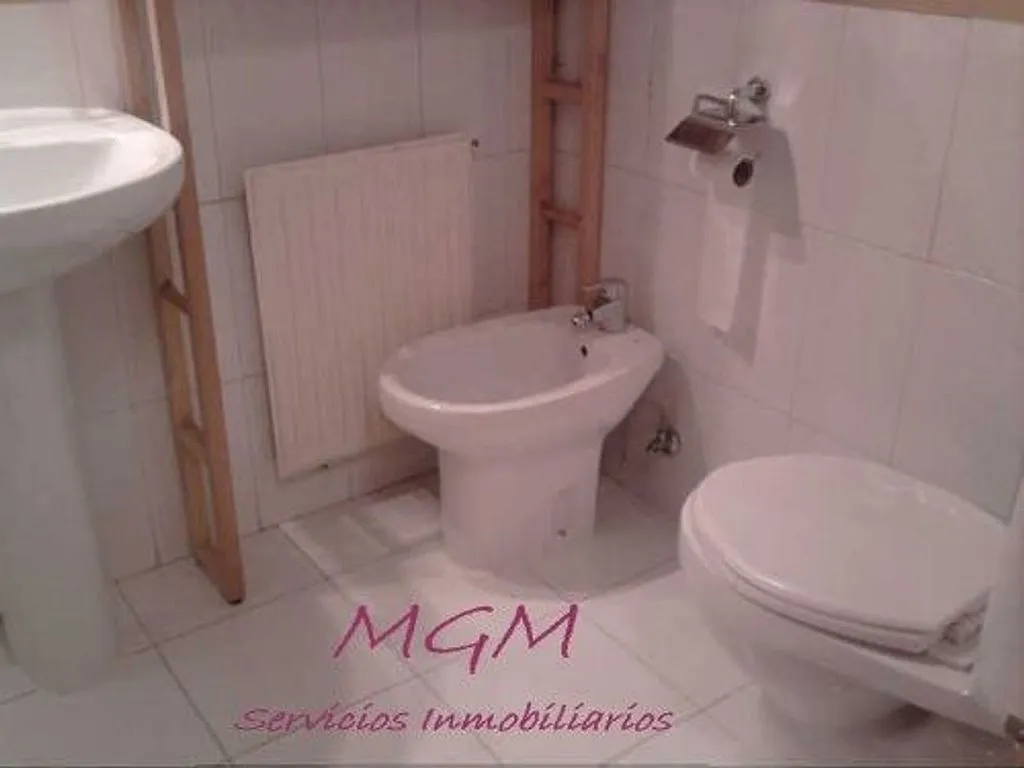 Bathrooms - 2-Bedroom Flat with Balcony in Chueca