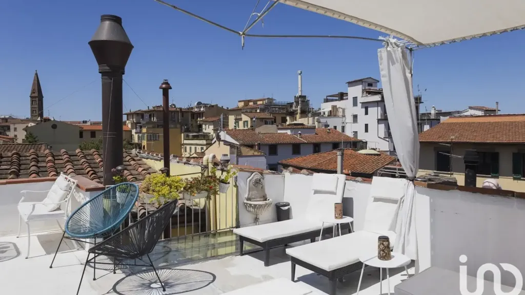 Terrass - Historic Apartment with Terrace in Florence Centre