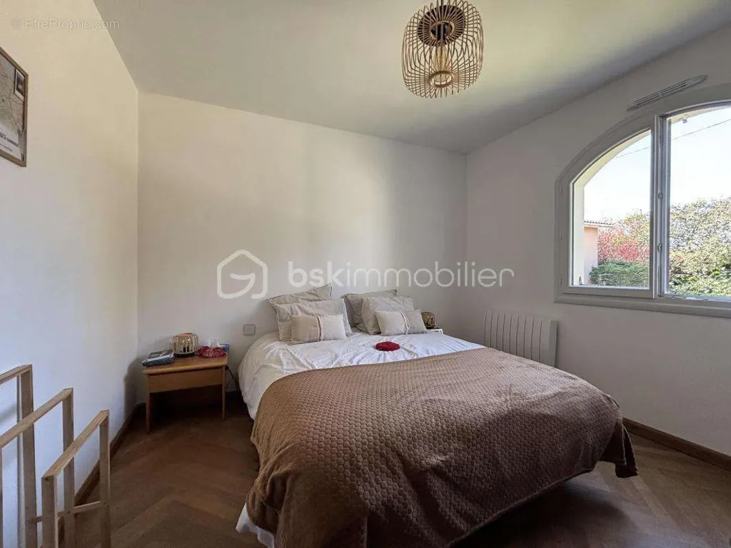 Magamistoad - Villa with Sea View and Pool on Rabastens Heights