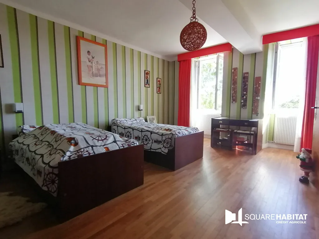 Chambres - Maison de Caractère avec Jardin à Cholet