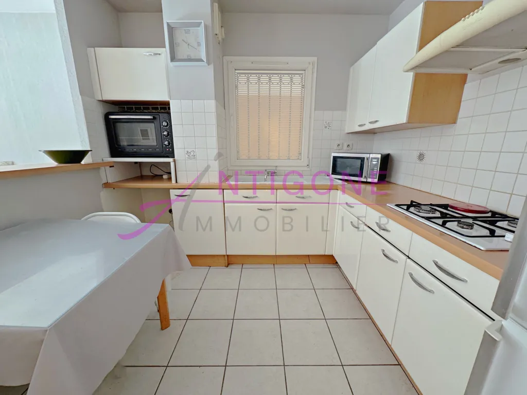 Kitchen - T3 Apartment with Terrace in Sanary Centre