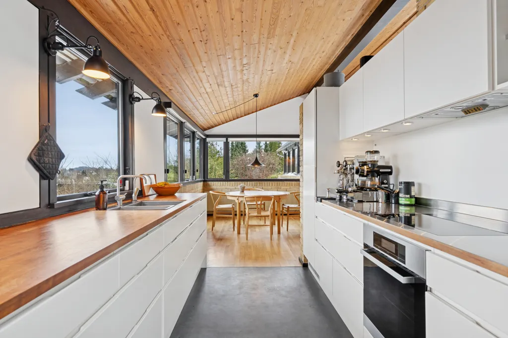 Kitchen - Architectural Villa with Unique View in Gl. Holte