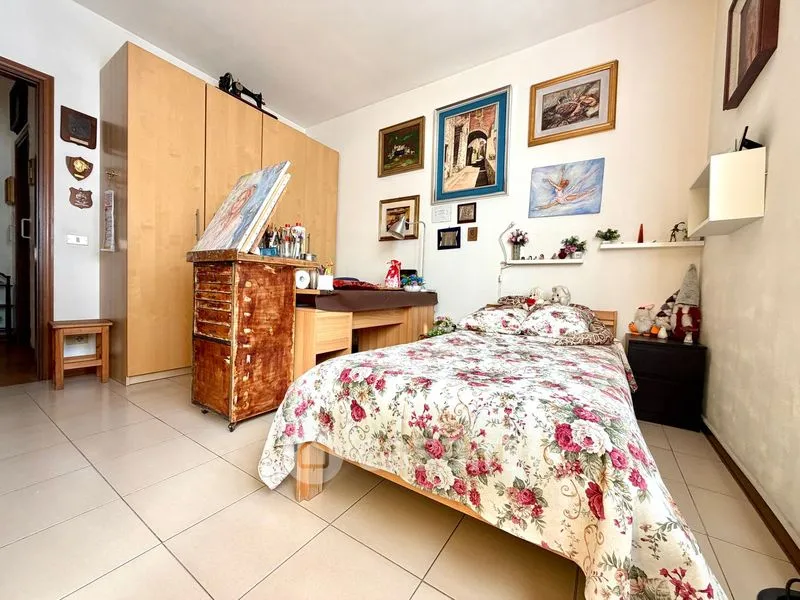 Chambres - Five-Bedroom Apartment with Terrace in Florence