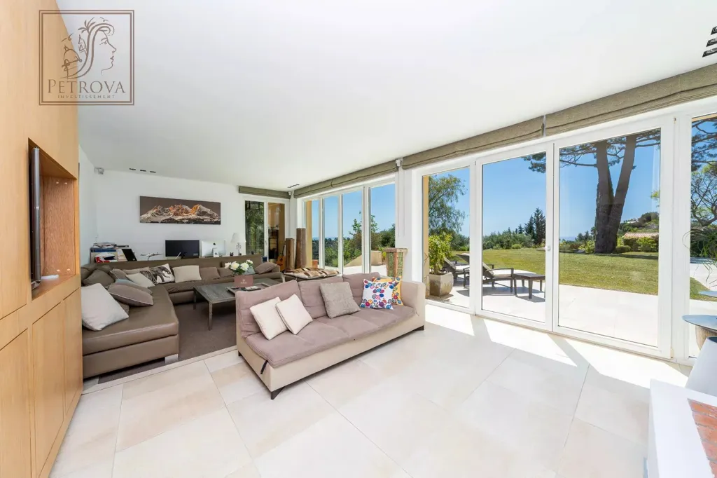 Elutuba - Villa with Sea View in Prestigious Menton