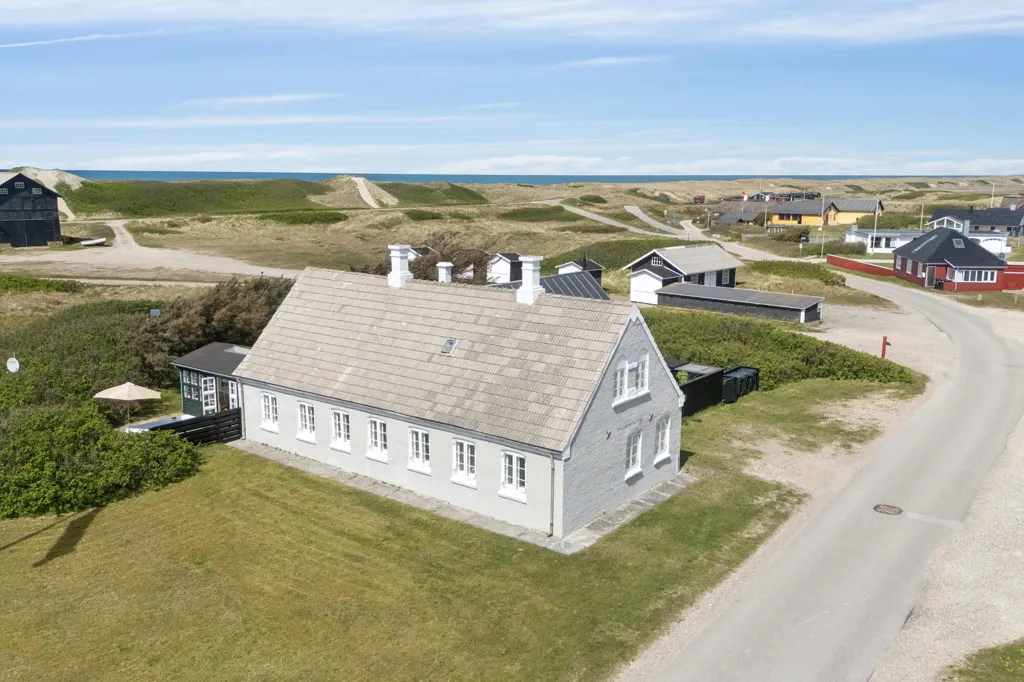 Vue aérienne - Conservation-Grade Lighthouse Farmhouse on West Coast