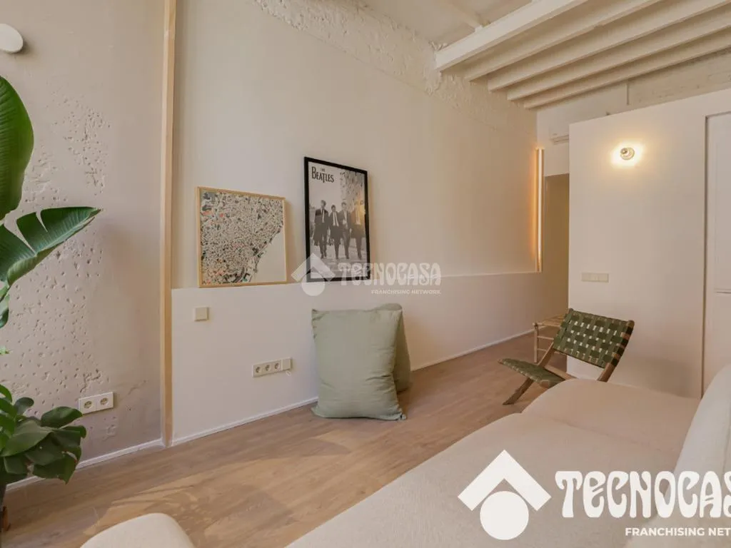 Elutuba - Reformed Flat with Terrace in Sant Andreu