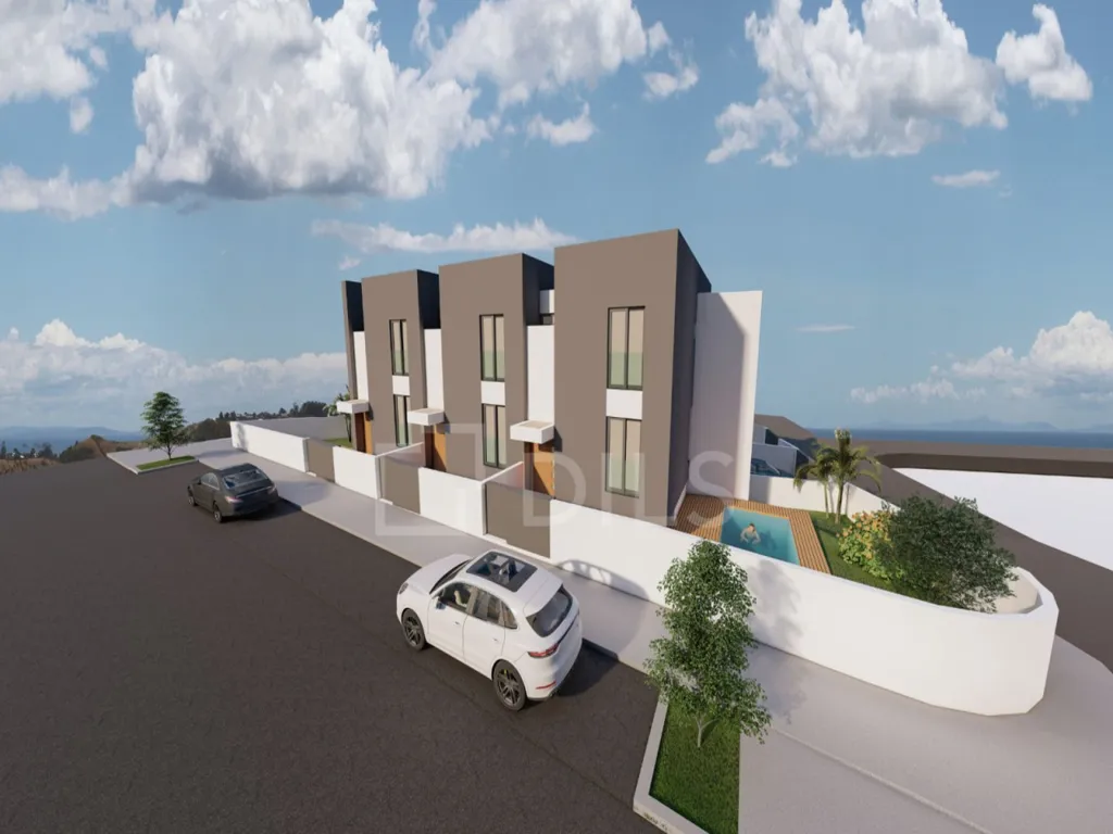 T3 House with Pool in Madalena