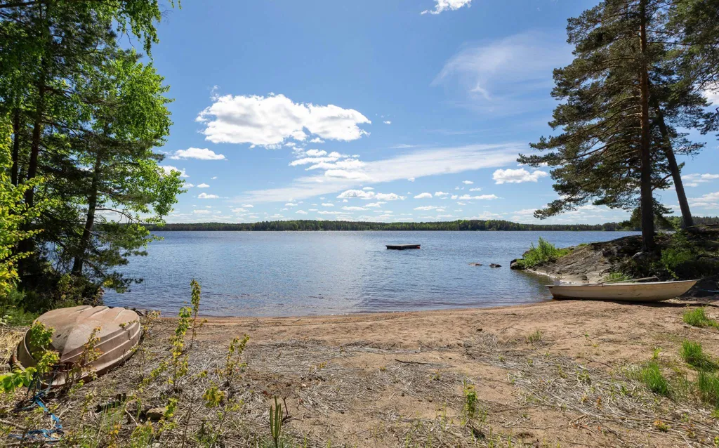 Jardin - Cottage with River View in Tärnsjö