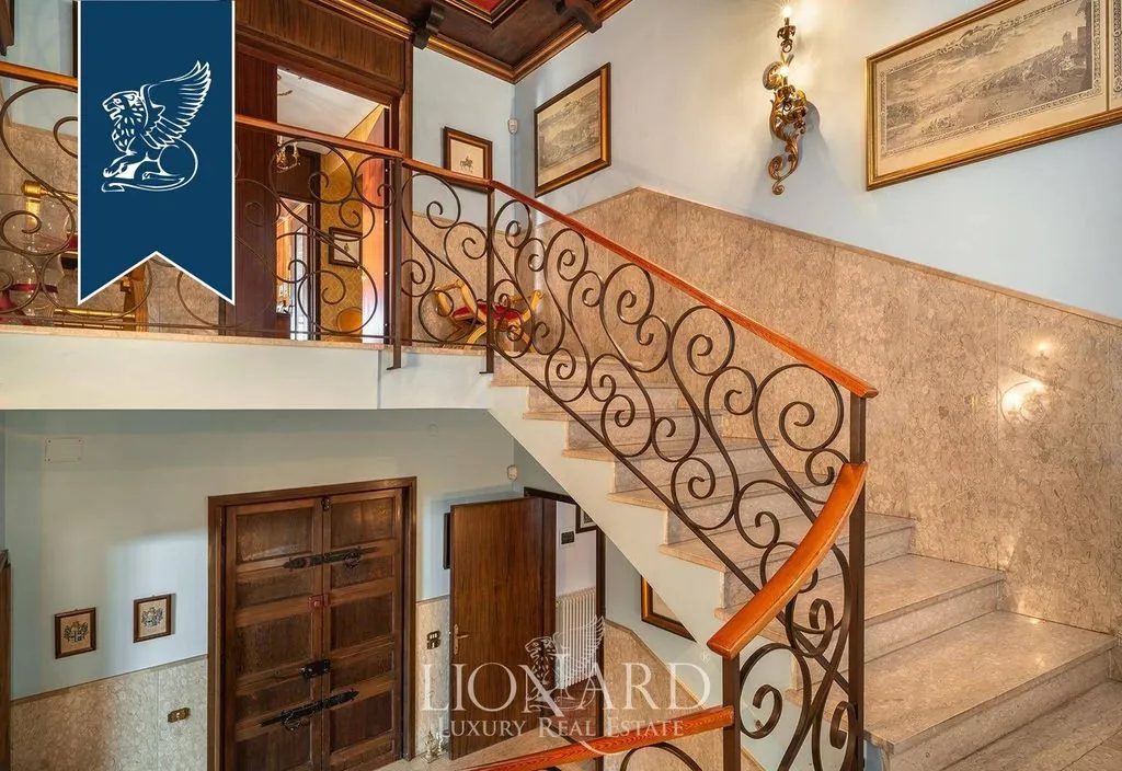 Pièces - Luxury Villa with Pool and Park in Verona
