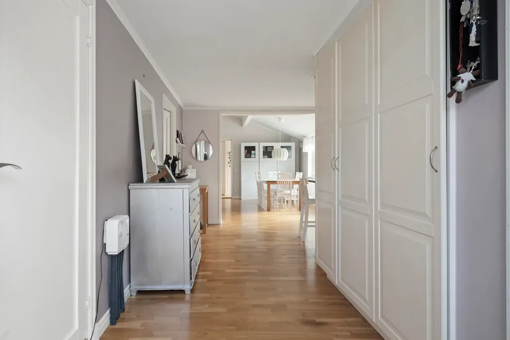 Entrée - Spacious House with Open Plan in Norrtälje