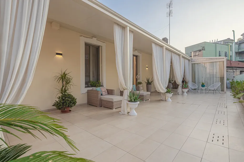 Terrasse - Penthouse with Panoramic Terrace in Milan