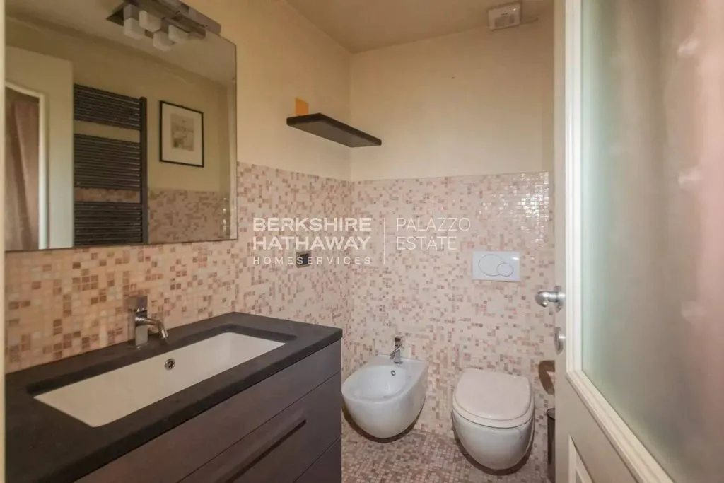 Salles de bain - Lake View Villa with Garden in Tremezzina