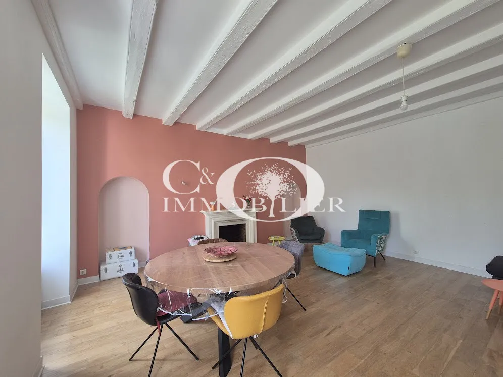 Salle à manger - Maison de Caractère avec Piscine à Saint-Colomban