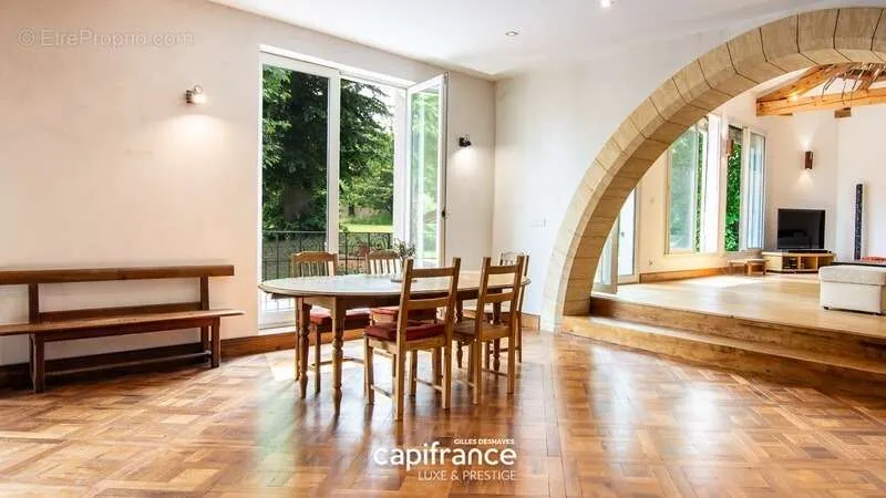 Söögituba - Charming Property with Pool in Gleizé
