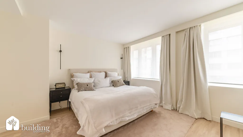 Camere da letto - Renovated Parisian Apartment with Ethanol Fireplace