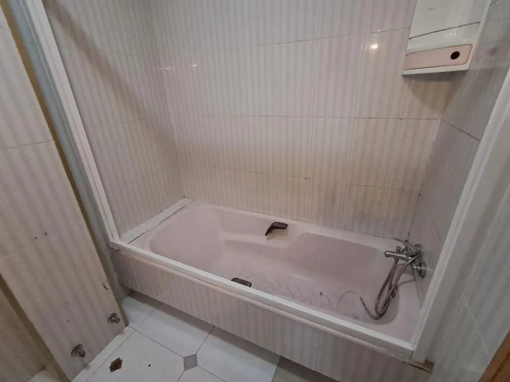 Salles de bain - 3-Bedroom Flat with Terrace in Puente Tocinos
