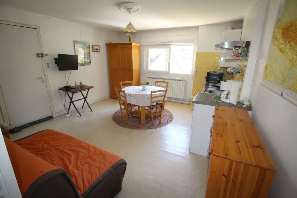 Dining Room - Bright Apartment with Attic in Saint-Mamet