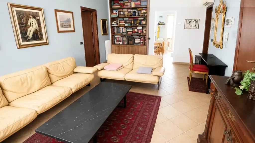 Séjour - Apartment with Veranda Terrace in Piacenza