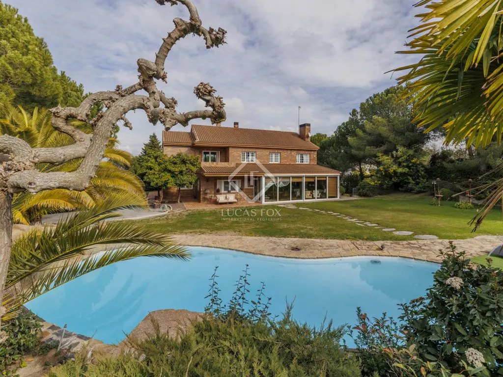 Bassein - Luxury Villa with Pool in Boadilla del Monte
