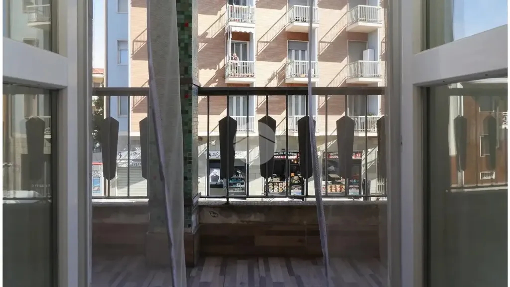 Balcon - Modernised Apartment with Balcony in Lucento, Turin