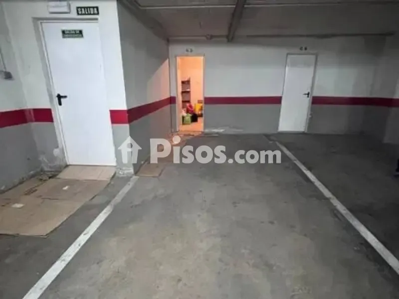 Garaaž - Apartment with Pool in Santa Aurelia