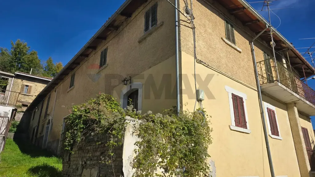 Extérieur - Semi-detached House with Balcony in Montereale