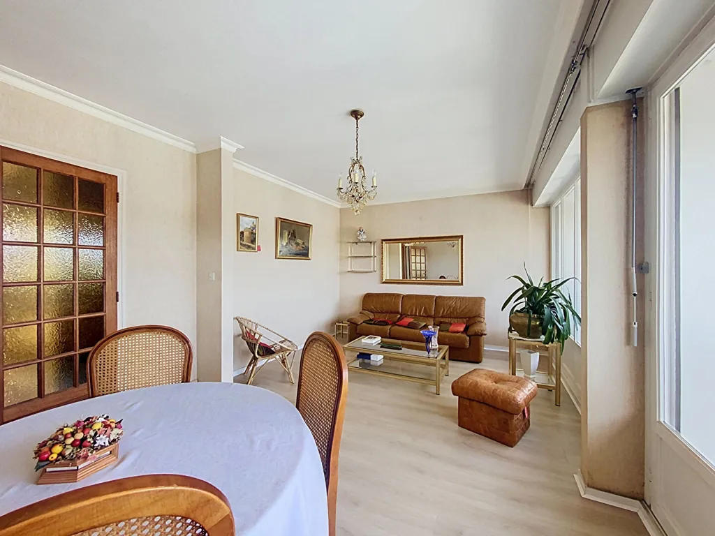 Salle à manger - Appartement T4 avec Balcon à Lorient