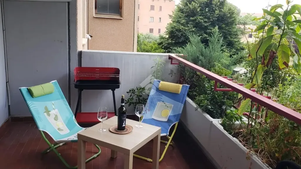 Balcon - Armed Trilocale with Balcony in Rome