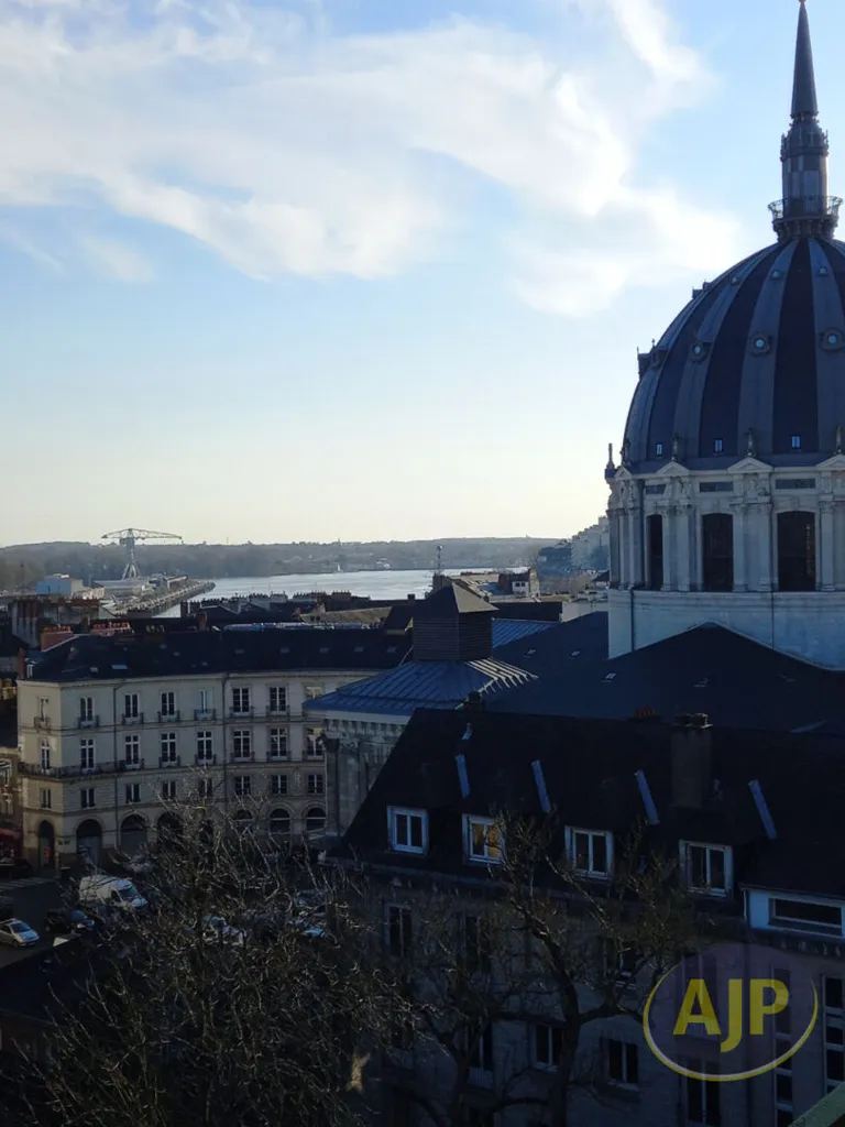 Appartement avec Balcon au Centre de Nantes