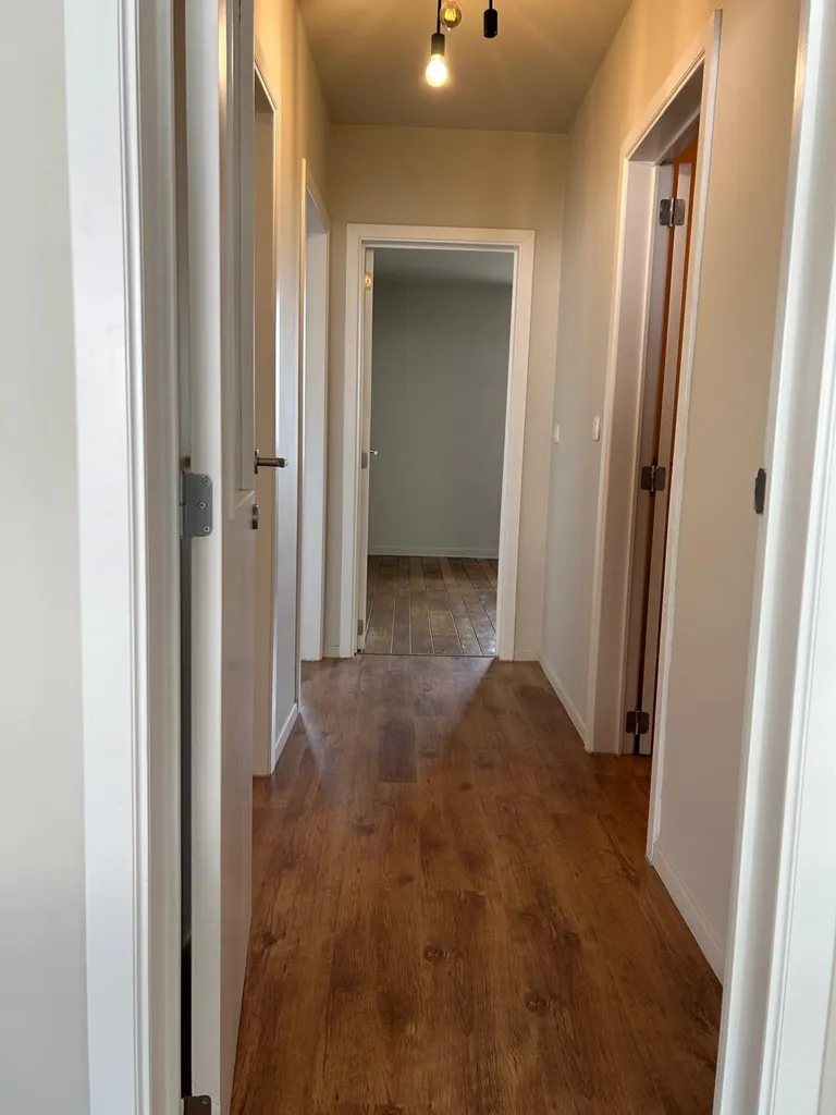 Esik - Spacious 3-Bedroom Apartment with Terrace in Central Location