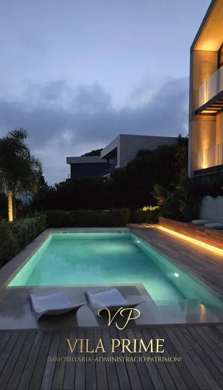 Piscine - Luxury Villa with Sea Views in Cabrils