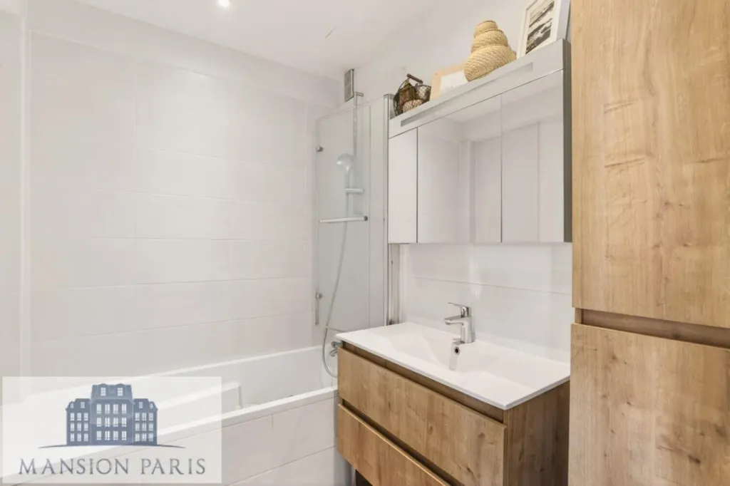 Salles de bain - Appartement Traversant au Centre de Malakoff