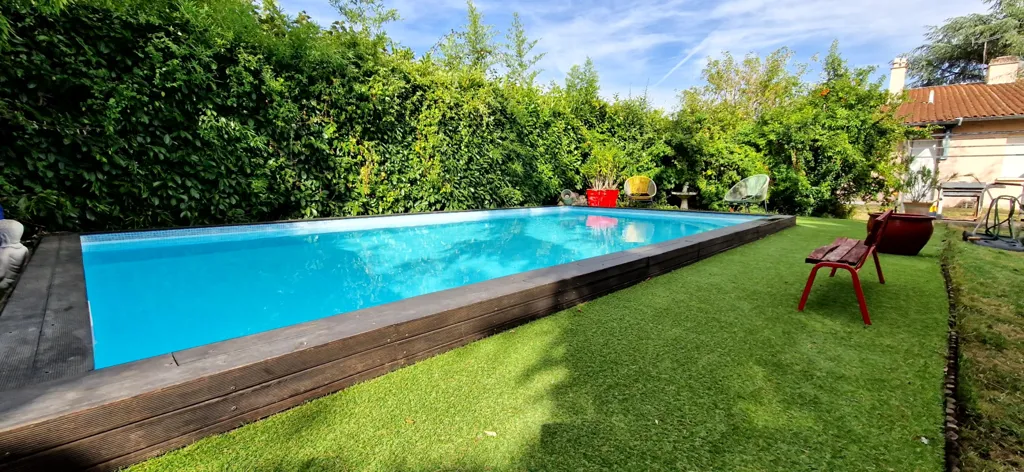 Piscine - Maison avec Piscine et Jardin à Cepet