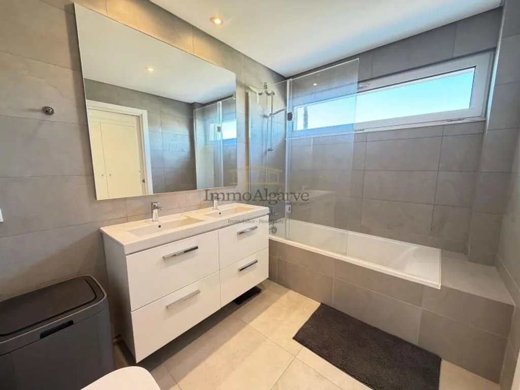 Vannitoad - Luxury Flat with Pool in Albufeira
