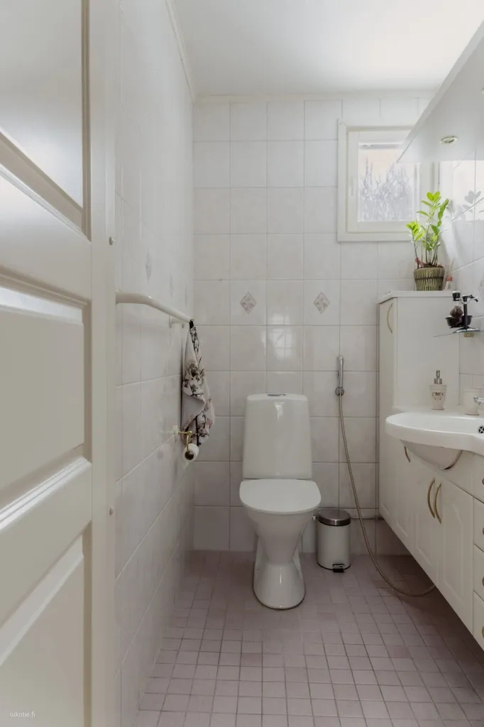 Bagni - Energy-Efficient House with Garden in Lahti