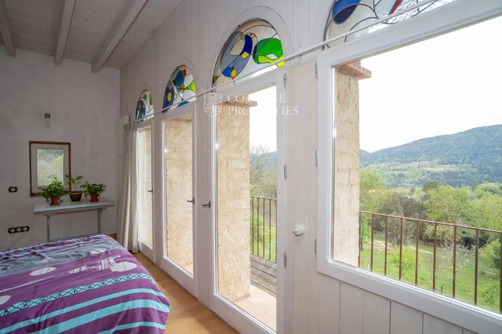Chambres - Sustainable Farmhouse with Panoramic Views in Pla de l'Estany
