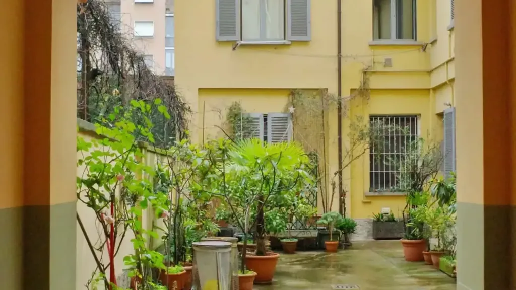 Jardin - Bright Studio with Metro Access in Milan