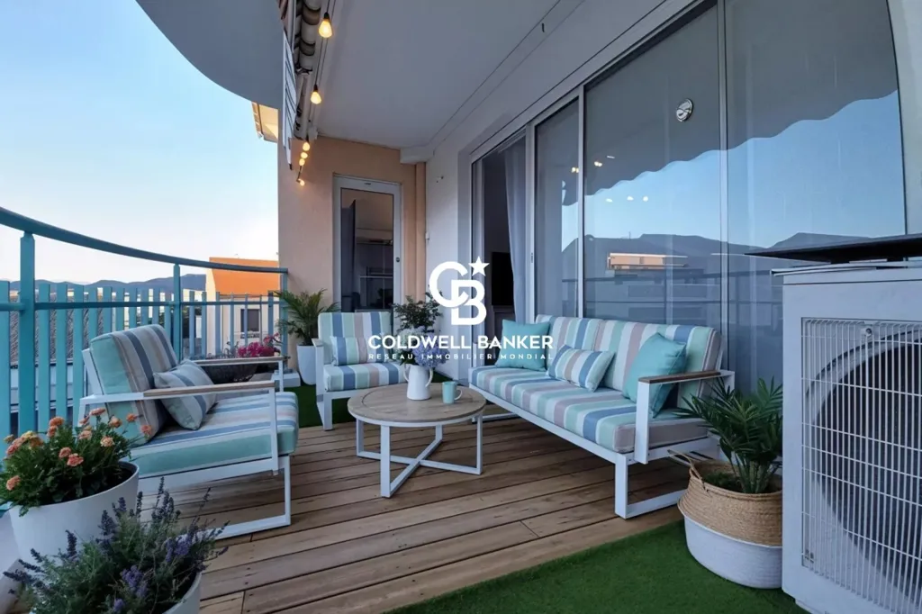 Balcon - Appartement T3 avec Terrasse au Centre de Saint-Raphaël