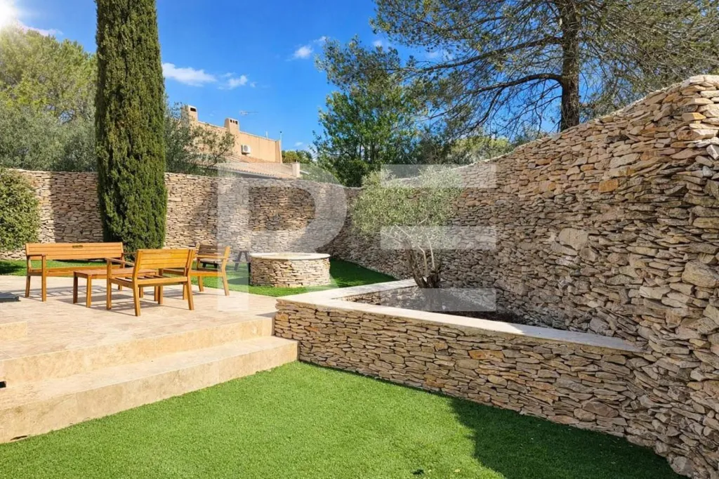 Jardin - Villa Rénovée avec Piscine à Nîmes