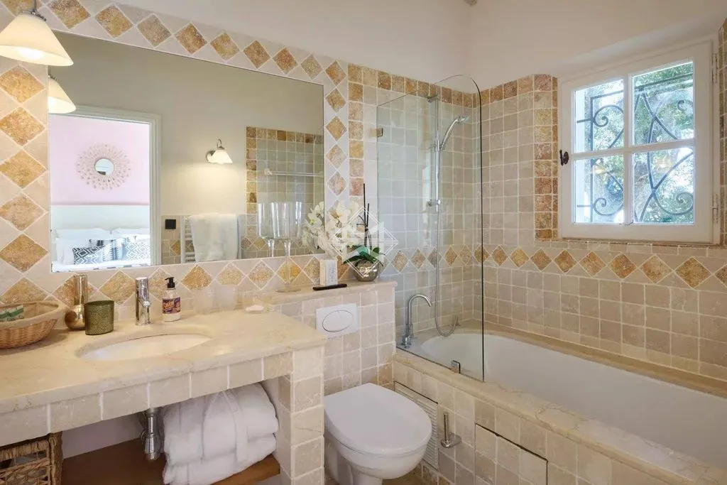 Vannitoad - Luxury Villa with Sea View in La Croix-Valmer