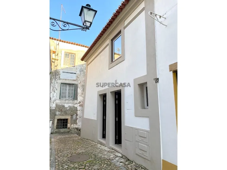 Studio Apartment with River View in Constância